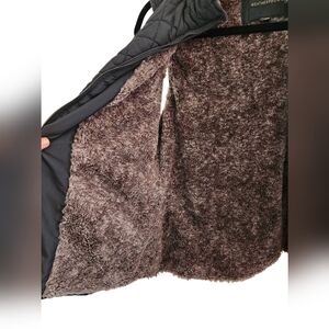 WEATHERPROOF womens lined vest. M.